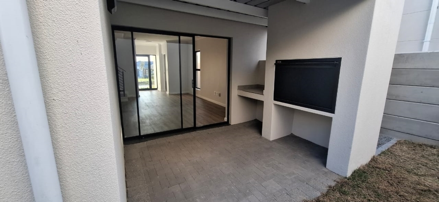 To Let 3 Bedroom Property for Rent in Haasendal Western Cape